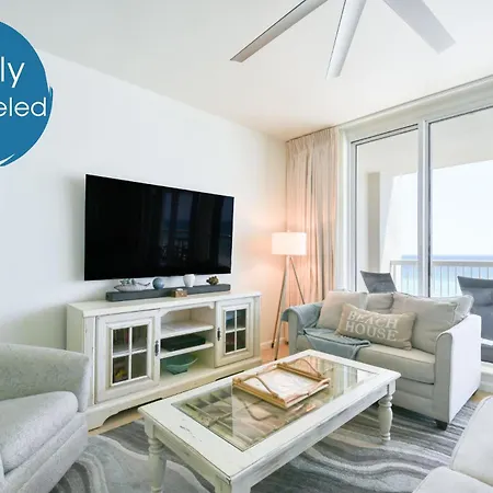 Silver Beach Towers E703